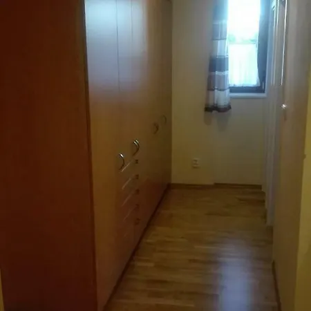 Cesky Raj アパート Troskovice